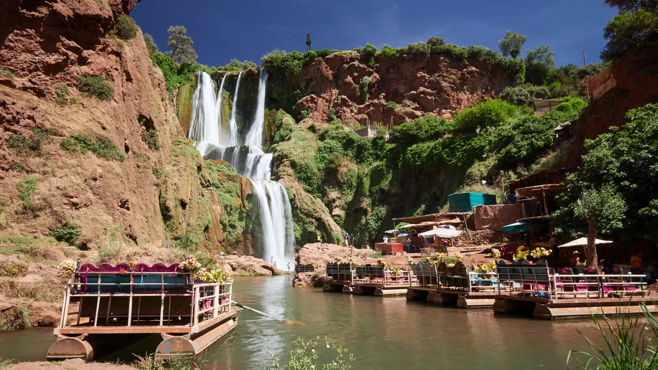 Excursion d’une journée aux cascades d’Ouzoud depuis Marrakech – Nature, aventure et dépaysement garanti