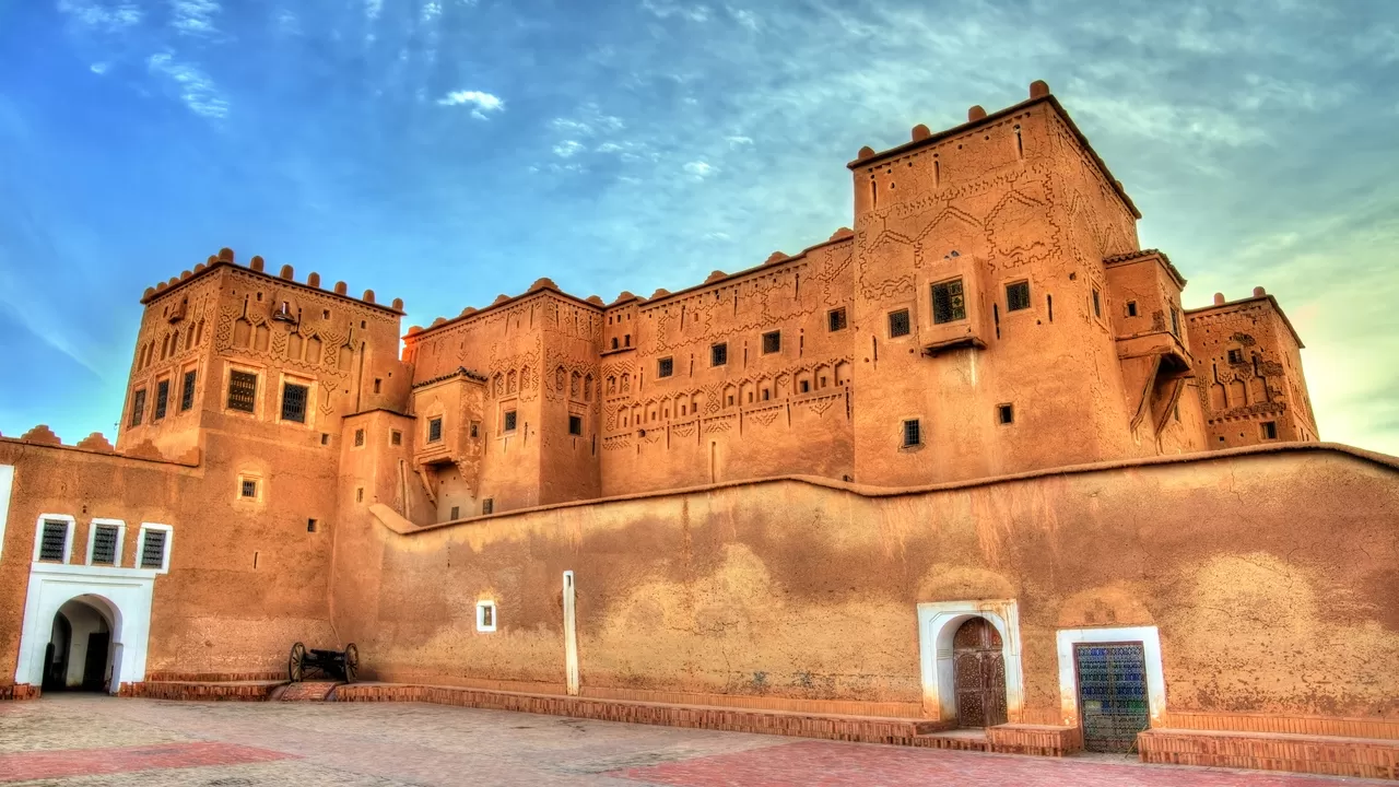 4-Day Private Sahara Desert Tour from Marrakech to Erg Chegaga by 4x4 & Camel