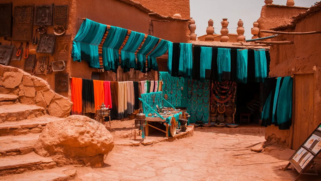 5-Day Marrakech to Merzouga Desert Tour via Atlas Mountains Ait Ben Haddou & Sahara Camp
