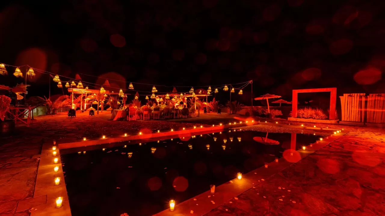 Agafay Desert Tour with Quad Bike Ride and Traditional Dinner Show Experience